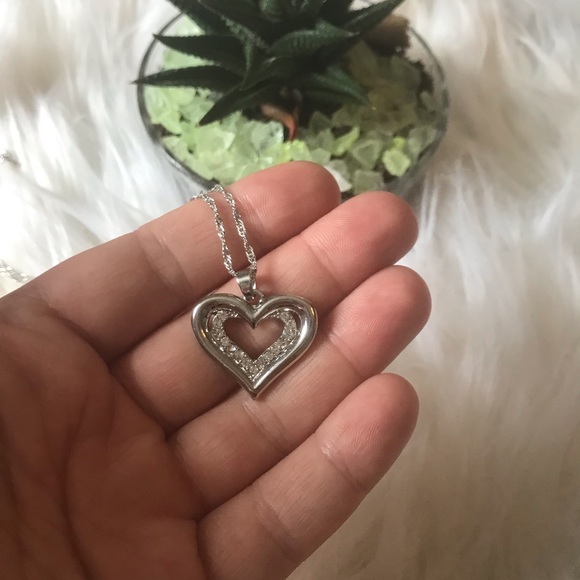 🔴- Heart necklaces - Picture 3 of 3